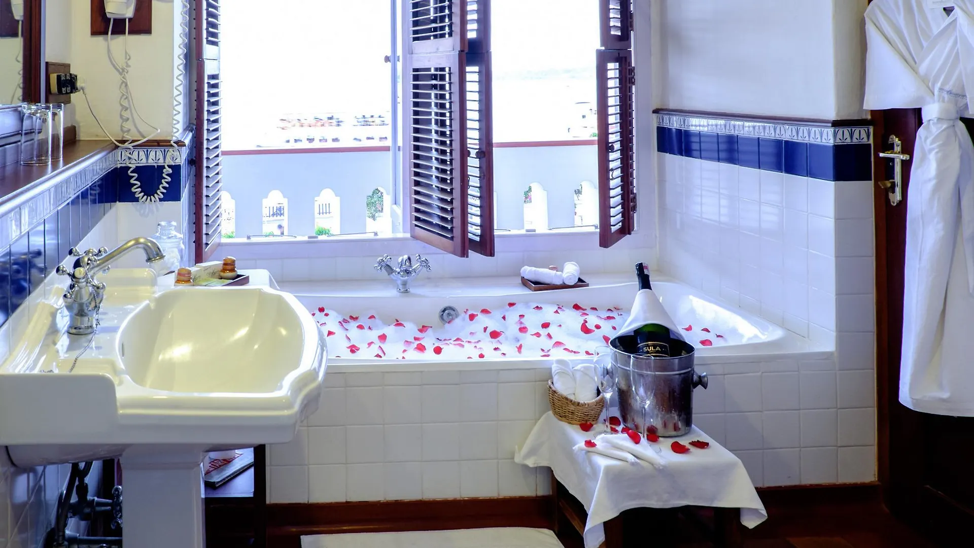 *****  Hotel Brunton Boatyard - A Cgh Earth Experience à Kochi Inde