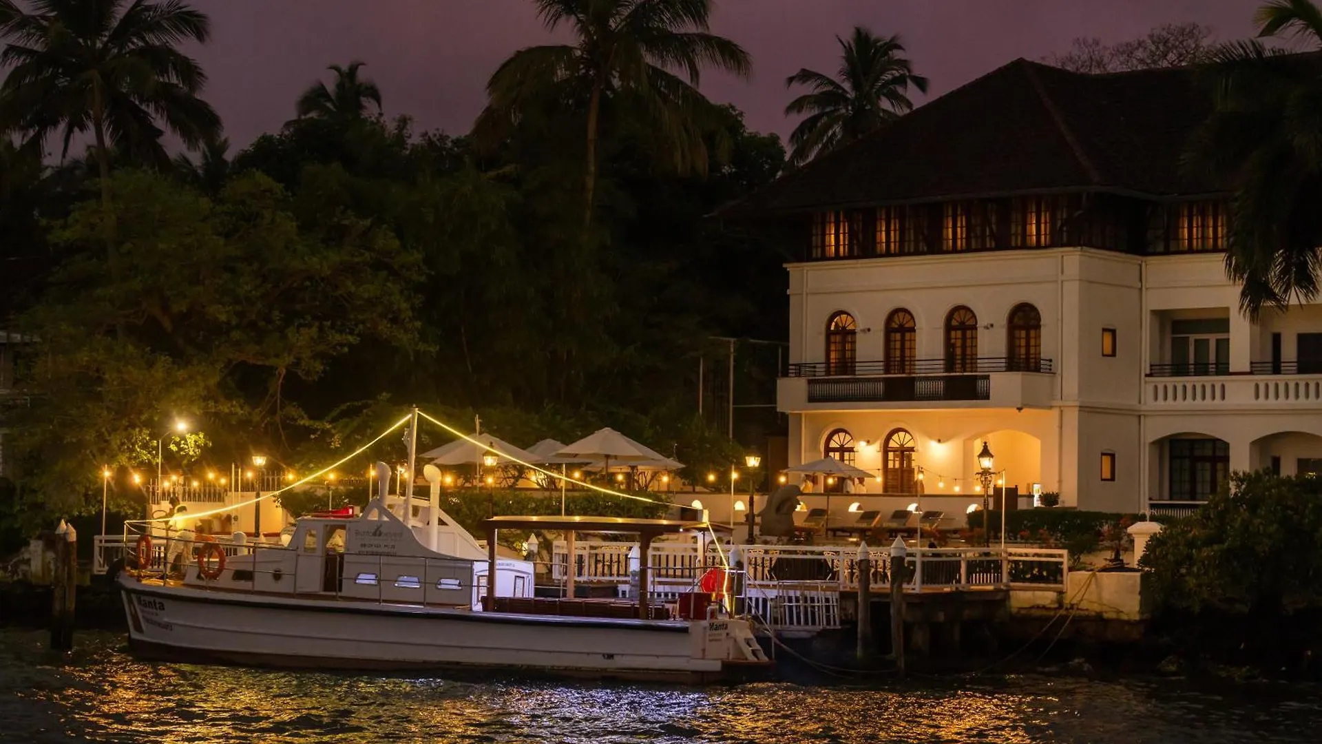 Brunton Boatyard - A Cgh Earth Experience Hotel Kochi